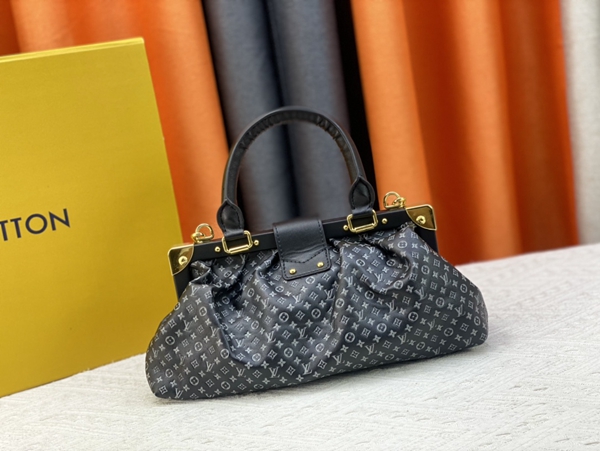 ルイヴィトンバッグ内部構造